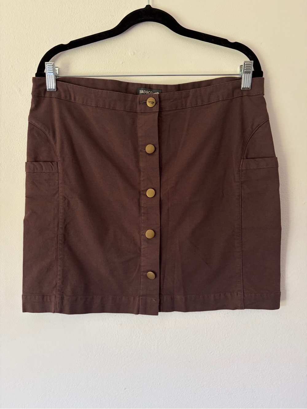 Toad & Co. Organic Cotton Button‎ Front Earthworks Skirt In The Color Raisin
